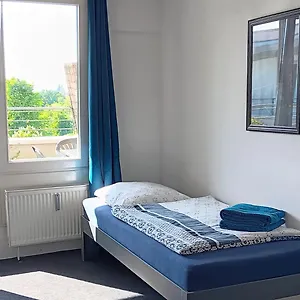 https://zimmer-zentral-in-berlin.find-berlin-hotels.com