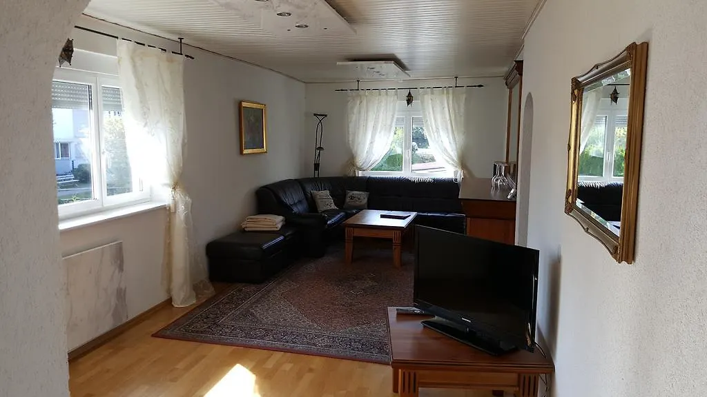 Burgauer Hof Apartment